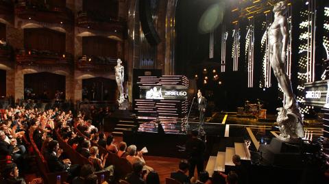 80605243. México, 5 Jun 2018 (Notimex-Guillermo Granados).- El Palacio de Bellas Artes se vistió de gala para albergar la ceremonia 60 de los Premios Ariel, donde se reconoce a mejor del cine nacional.NOTIMEX/FOTO/GUILLERMO GRANADOS/GGV/ACE/