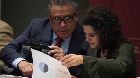 La secretaria del Trabajo, Luisa María Alcalde, y el subsecretario de Empleo, Horacio Duarte. Foto: Cuartoscuro