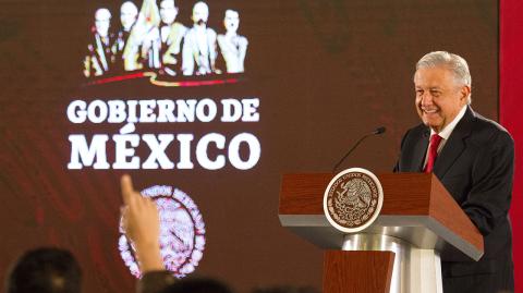 CIUDAD DE MÃ‰XICO, 20MARZO2019.-  El Presidente AndrÃ©s Manuel LÃ³pez Obrador, durante la conferencia de prensa esta maÃ±ana, en Palacio Nacional.FOTO: VICTORIA VALTIERRA /CUARTOSCURO.COM