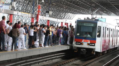 METRORREYMETROREYMETRO MONTERREY - 70523046. Monterrey, 23 May. 2017 (Notimex-Especial).- Los sistemas de transporte colectivo Metro y Ecovia movilizan diariamente a cientos de miles de pasajeros en la zona metropolitana, y actualmente ambos servicios enfrentan problemas de infraestructura y financieros.NOTIMEX/FOTO/ESPECIAL/COR/EBF/metrorreymetro menoterreymetro monterey