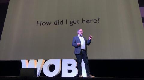 Jimmy Wales, cofundador de Wikipedia, durante su participación en WOBI. 