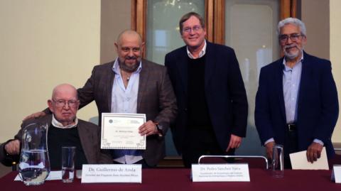 William J. Folan, único sobreviviente de la primera exploración en Balamkanché, recibió reconocimiento. Foto EE: Eric Lugo