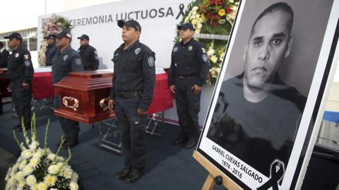 Homenaje a policías asesinados en Zacatepec Morelos.