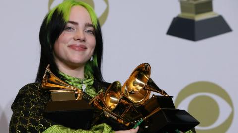 Billie Eilish ganó un Grammy a la grabación del año por su disco debut de estudio "When We All Fall Asleep, Where Do We Go?". Foto: Reuters