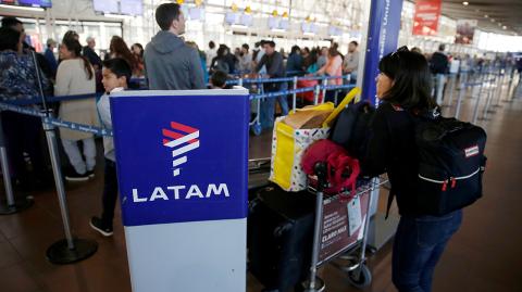 LATAM Airlines desconoce aún el impacto económico del Covid-19 a sus operaciones de 2020. Foto: Reuters.