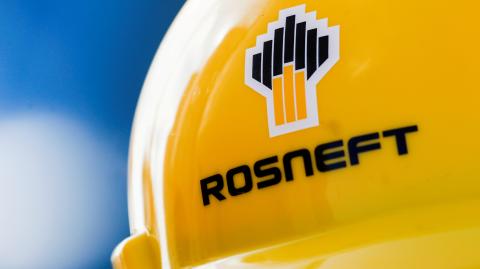 Rosneft no mencionó el nombre de la compañía a la que vendió sus negocios. Foto: Reuters.