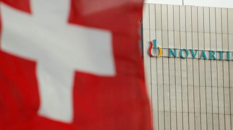 Novartis ayudará a Pfizer y BioNTech a producir sus vacunas