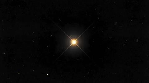 Alfa Tauri, Aldebarán, la estrella más brillante de la constelación del Toro. Foto: Shutterstock