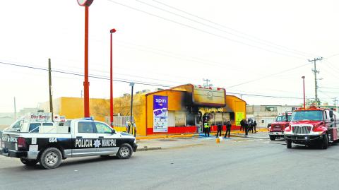 Convenience store burned by unknown attackers, in Ciudad Juarez