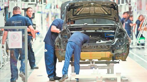 MEXICO-GERMANY-AUTO-BMW-PLANT-INAUGURATION