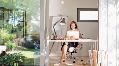 Espacios de relajación, servicios de comida sana y zonas al aire libre encabezan la lista de comodidades que pueden atraer a los trabajadores. Foto: Shutterstock