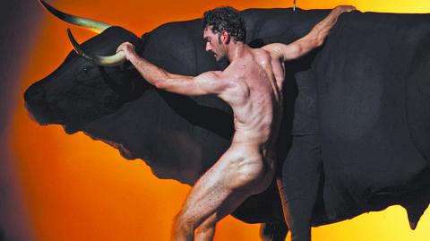 A Dimitris Papaioannou se le conoce como el maestro de las paradojas, un ilusionista del escenario