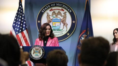 Gretchen Whitmer, gobernadora del Partido Demócrata en Michigan. Foto: Twitter @GovWhitmer