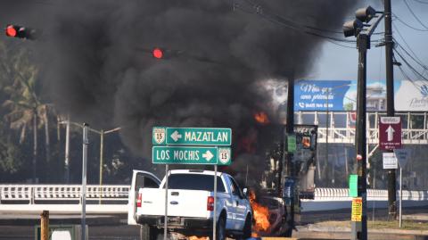 Vehicles block roads in Mexico