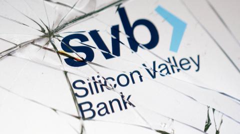 El pasado 10 de marzo, los reguladores financieros de Estados Unidos cerraron el Silicon Valley Bank (SVB) tras su colapso. Foto: Reuters