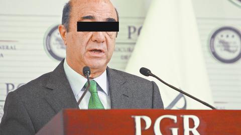 Los agentes del Ministerio Público de la Federación acusaron que, por orden de Murillo, Rodríguez Salgado no fue presentado de inmediato ante un juez luego de su detención el 15 de enero de 2015