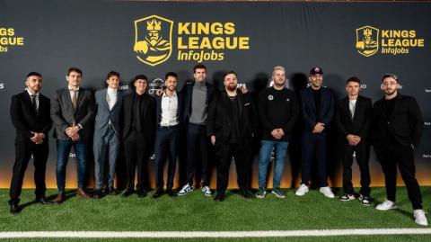 Gerard Piqué en la presentación de la Kings League con los streamers e Iker Casillas