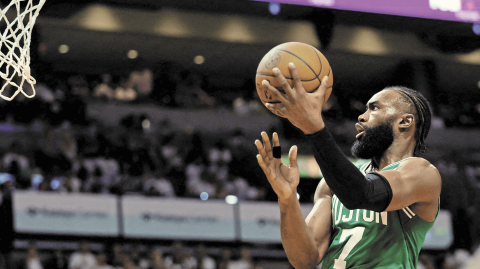 Jaylen Brown acaba de firmar el contrato más lucrativo de la NBA. Foto: Reuters