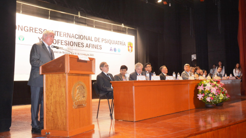 Joel Ayala Almeida, líder nacional de la Federación Sindical de Trabajadores al Servicio del Estado, acudió al Primer Congreso Internacional de Psiquiatría. Foto EE: Cortesía