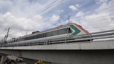 TOLUCA, ESTADO DE MEXICO, 01OCTUBRE2018.- Este dia se llevaron a cabo pruebas del Tren Interurbano Mexico-Toluca, saliendo del patio de servicio y pasando por dos  estaciones, hasta llegar a la tercera, ubicada en la avenida Tecnologico. FOTO: ARTEMIO GUERRA BAZ /CUARTOSCURO.COM