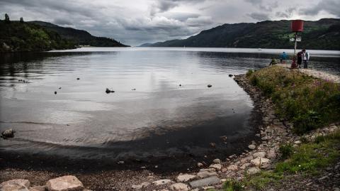 Hasta 2023 se han notificado más de 1,100 observaciones oficiales de Nessie. Foto: AFP