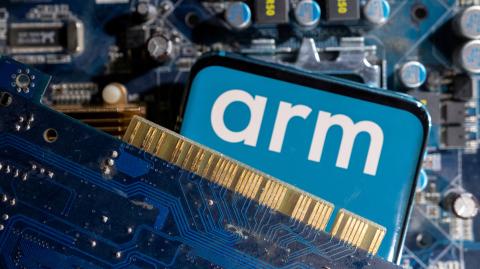 Arm se había asegurado una valoración de 54,500 millones de dólares el miércoles tras fijar el precio de su OPV. Foto: Reuters