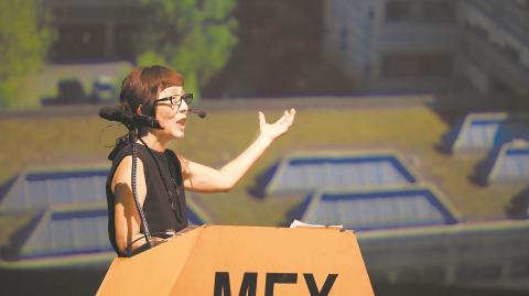 La arquitecta Kazuyo Sejima, Premio Pritzker 2010, fue una de las celebridades que clausuraron el encuentro.