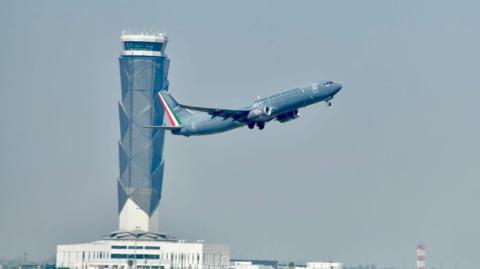 Al finalizar la evacuación del puente aéreo entre Israel y España, los dos aviones de la Fuerza Aérea Mexicana regresarán al país. Foto EE: Cortesía.