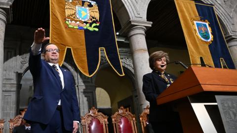 Leonardo Lomelí Vanegas asumió la Rectoría de la UNAM, en el Palacio de la Antigua Escuela de Medicina. Foto EE: Cortesía UNAM.