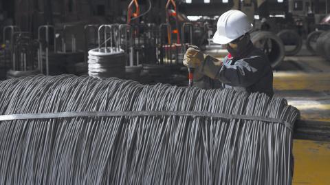 En el mundo se produjeron 1,879 millones de toneladas de acero crudo en 2022, una baja interanual de 4.2%, según datos de la Asociación Mundial de Acero (WorldSteel).