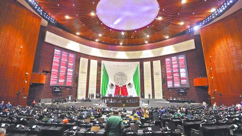 El Congreso de la Unión aprobó un déficit de 1.9 billones de pesos para este año. Foto EE: Hugo Salazar
