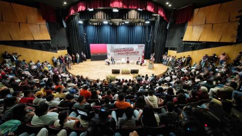 Claudia Sheinbaum en el auditorio Alejo Peralta, en el Centro Cultural Jaime Torres Bodet, del IPN. Foto EE: Cortesía.