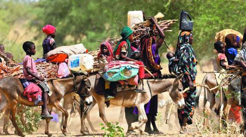 FILE PHOTO: Fleeing Sudanese seek refuge in Chad