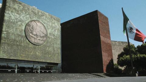 MEXICO, D.F., 21OCTUBRE2011.- Fachada de la Camara de Diputados. FOTO: IV√≈N MENDEZ/CUARTOSCURO.COM