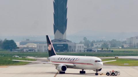 Entre las aerolíneas cargueras que ahí operan destacan: UPS, DHL, FedEx, mas, Qatar Airways, Cargo Jet, Air France Cargo, China Southern, Atlas Air y Ethiopian Cargo. Foto EE: Cortesía.