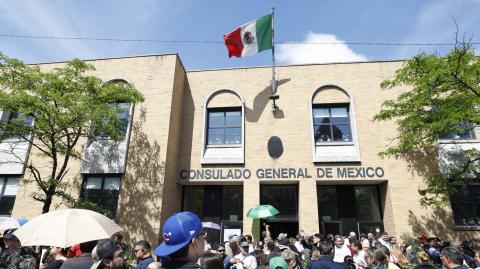 Votantes en el Consulado mexicano en Chicago, Illinois. Foto: AFP