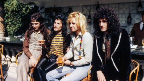 Queen: John Deacon, Freddie Mercury, Roger Taylor y Brian May en una foto de 1976. Foto: AFP