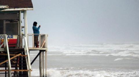 La tormenta Alaberto tocó recientemente suelo mexicano, pero se degradó a depresión tropical y posteriormente se extinguió. Foto: AFP