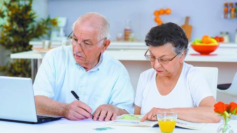 Sólo serán elegibles para recibir dicho complemento los trabajadores que se retiren a la edad de 65 años. Foto: Shutterstock