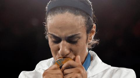 Imane Khelif, boxeadora argelina y actual campeona olímpica que se vio rodeada por una controversia errada sobre su género durante los Juegos Olímpicos de París 24. Foto: Reuters