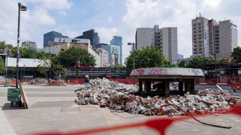 Trabajos de remodelación de la Glorieta de Insurgentes. Foto: Cuartoscuro