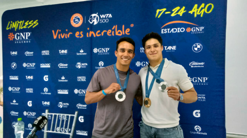 Osmar Olvera y Juan Manuel Celaya, medallistas mexicanos. Foto EE: Fredi Figueroa