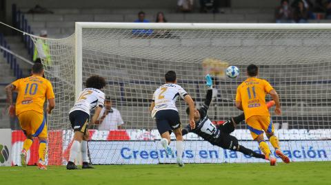 Pumas cayó ante Tigres, en el Estadio Olímpico Universitario. Foto: AFP