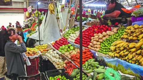 Se estima que el aumento de las temperaturas podría elevar la inflación anual de alimentos hasta un 3.2% hacia el 2035. Foto: Cuartoscuro