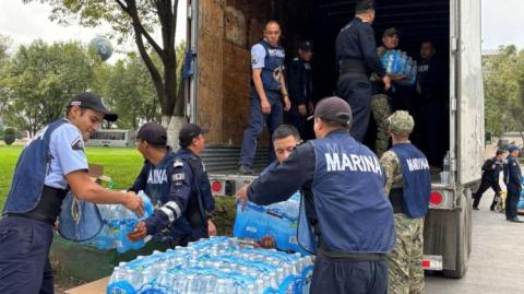 En estos Centros de Acopio se podrán donar alimentos no perecederos enlatados o ensobrados, así como agua embotellada y productos de aseo personal.