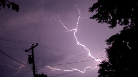 Archivo nube tormenta rayos