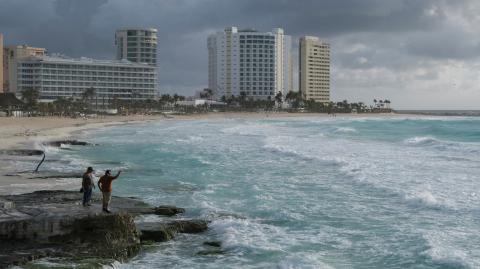 El gobernador de Yucatán informó que también hubo saldo en su estado, luego de que Milton estuvo tan sólo a 60 kilómetros de Progreso.