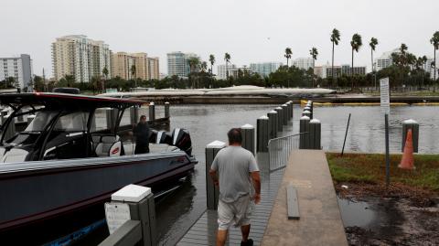 Huracán Milton se aproxima a la costa de Florida, Estados Unidos.