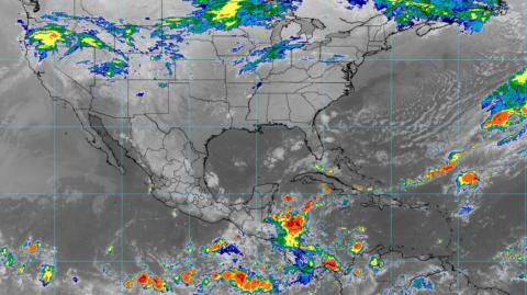 Monitoreo satelital de ciclones tropicales.