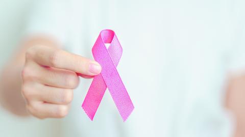 Expertos sugieren implementar campañas de información sobre cáncer con un enfoque en prevención para la salud, para concientizar y reducir los factores de riesgo en la población